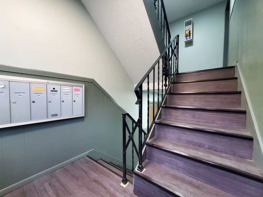 Hall of Fame Apartments interior 14