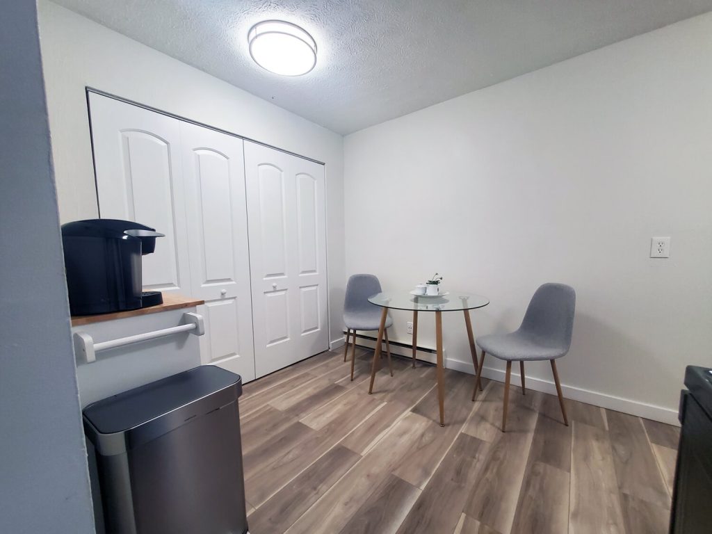 Hall of Fame Apartments interior 6